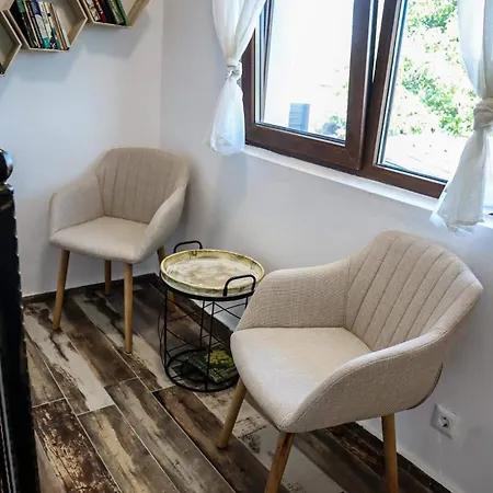 конакъ войнов Vila Yasna Polyana