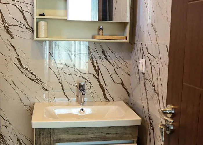 конакъ войнов Yasna Polyana